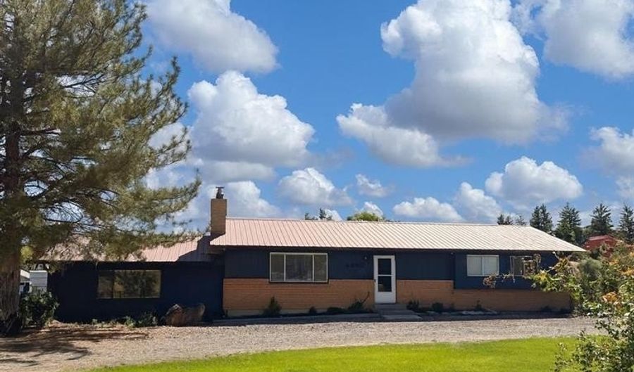 20812 Vista Grande Dr, Austin, CO 81410 - 4 Beds, 2 Bath