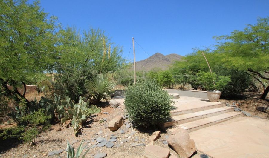 5844 E Carefree Mountian Dr, Cave Creek, AZ 85331 - 4 Beds, 4 Bath