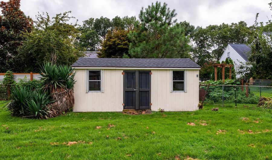 110 CARLISLE Dr, Dover, DE 19904 - 4 Beds, 2 Bath