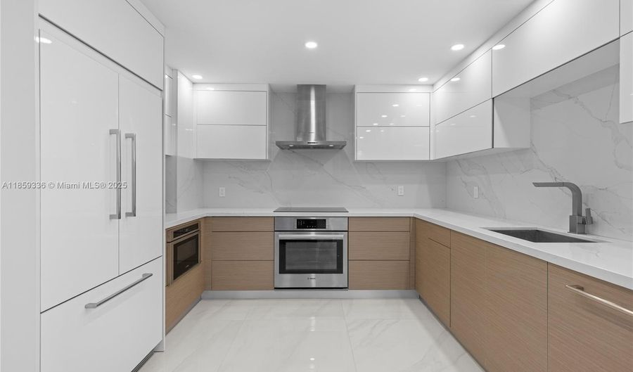 9801 Collins Ave 20G, Bal Harbour, FL 33154 - 2 Beds, 2 Bath
