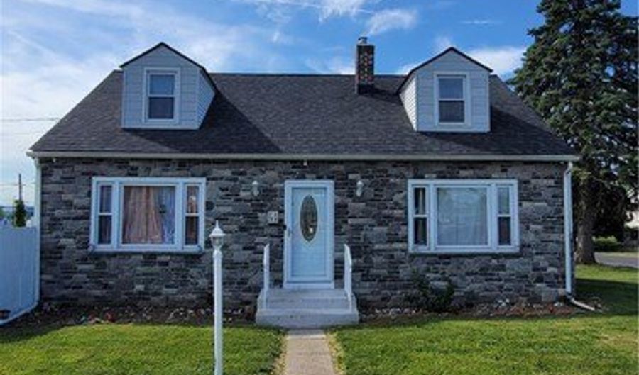 1350 Highland St, Allentown, PA 18102 - 4 Beds, 1 Bath