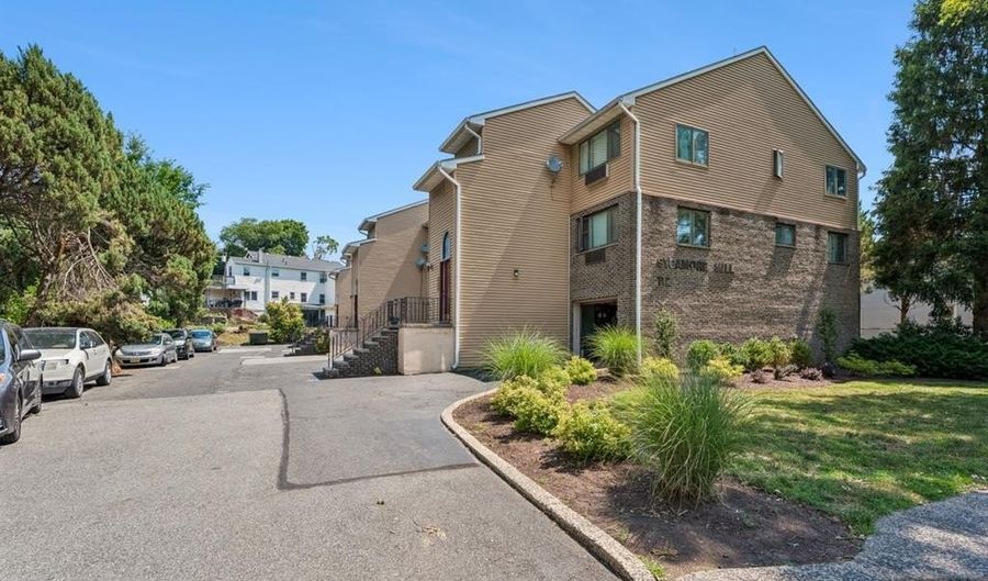 112 Mill St H, Belleville, NJ 07109 - 2 Beds, 1 Bath