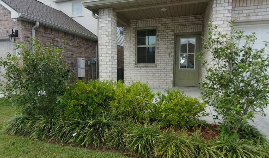 6720 Tiger Pointe Dr, Baton Rouge, LA 70817 - 5 Beds, 3 Bath