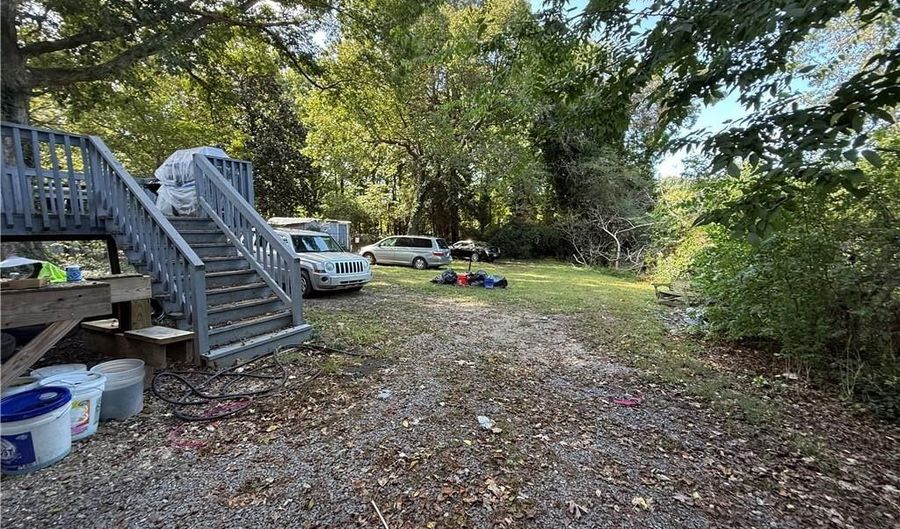 623 Cascade Ave, Asheboro, NC 27203 - 2 Beds, 1 Bath