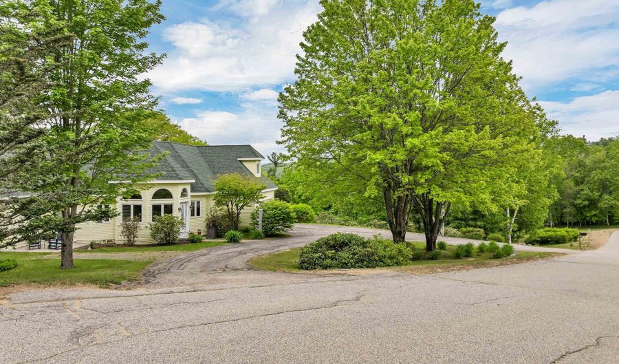 32 Merrill Rd, Campton, NH 03223 - 3 Beds, 4 Bath