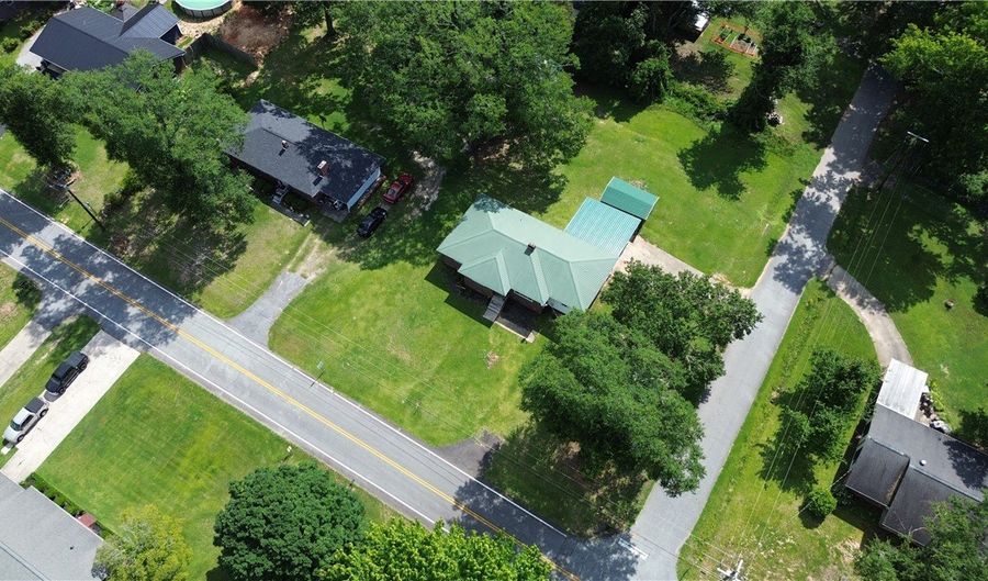 501 Forest Ln, Belton, SC 29627 - 4 Beds, 3 Bath