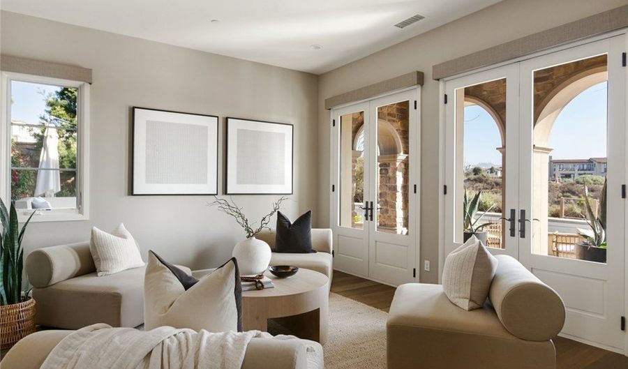 101 Via Artemesia, San Clemente, CA 92672 - 4 Beds, 5 Bath