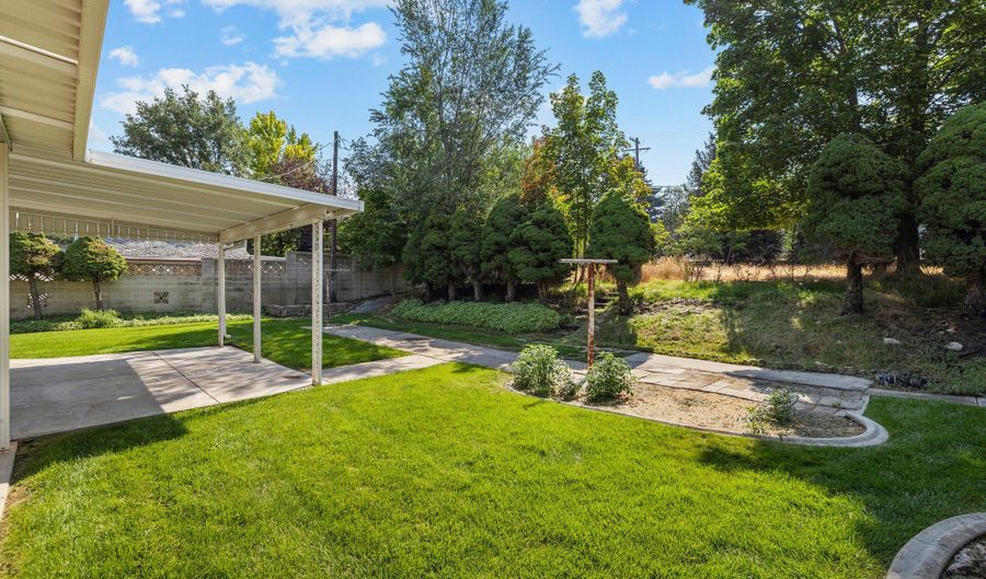 3139 S CRESTVIEW Cir W, Bountiful, UT 84010 - 3 Beds, 2 Bath