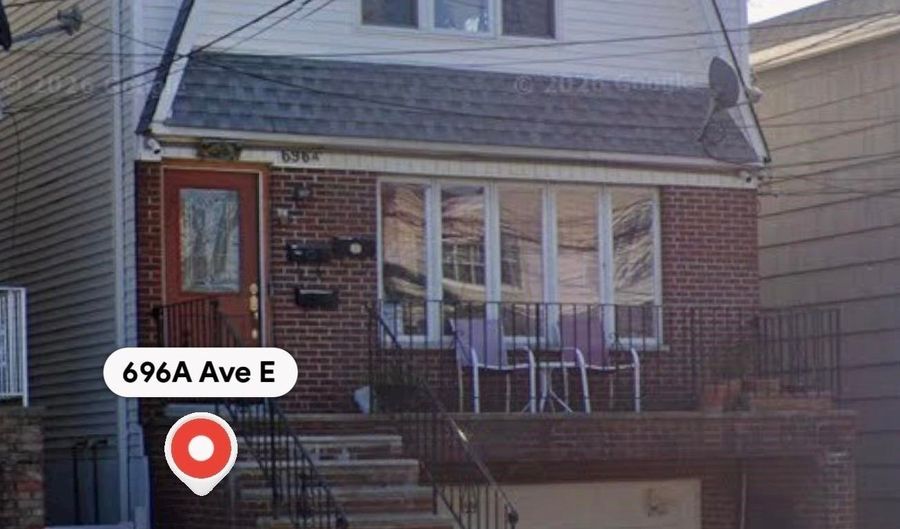 696 A Ave E 2, Bayonne, NJ 07002 - 3 Beds, 2 Bath