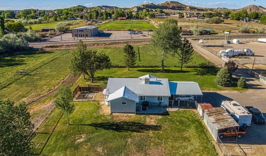 6663 Us 64, Bloomfield, NM 87413 - 3 Beds, 2 Bath