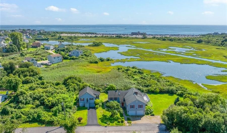 124 Houston Ave, Narragansett, RI 02882 - 4 Beds, 4 Bath