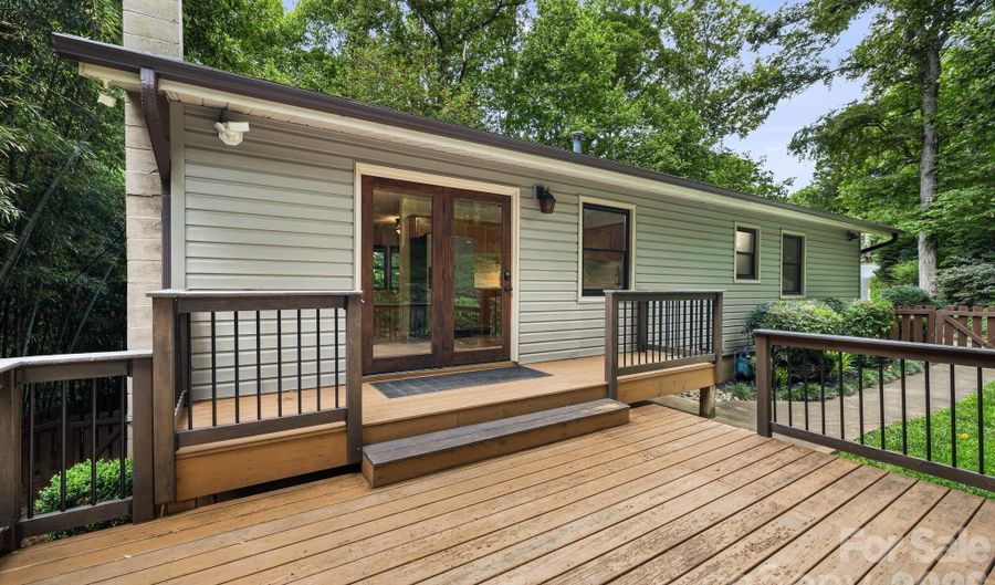 10 Botany View Ct, Asheville, NC 28805 - 3 Beds, 3 Bath