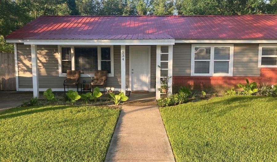 534 Saint John St, Bay St. Louis, MS 39520 - 2 Beds, 2 Bath