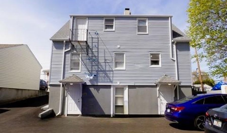 1049 Central Ave 2, Pawtucket, RI 02861 - 2 Beds, 1 Bath