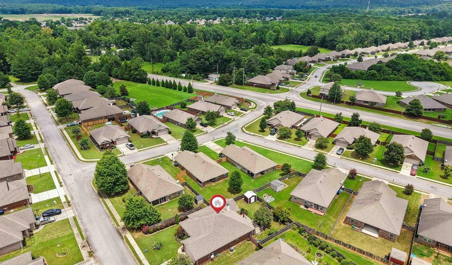 341 VINCENT St, Alabaster, AL 35007 - 3 Beds, 2 Bath