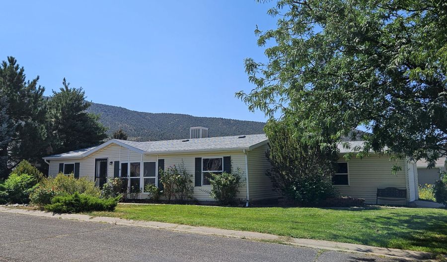 6 Pinnacle Pl, Battlement Mesa, CO 81635 - 3 Beds, 2 Bath