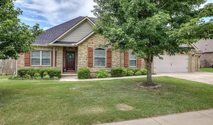 5507 Nottingham Pl, Bartlesville, OK 74006 - 4 Beds, 2 Bath