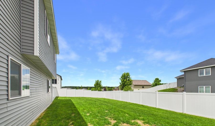 114 Collina Cir, Avon, MN 56310 - 5 Beds, 2 Bath