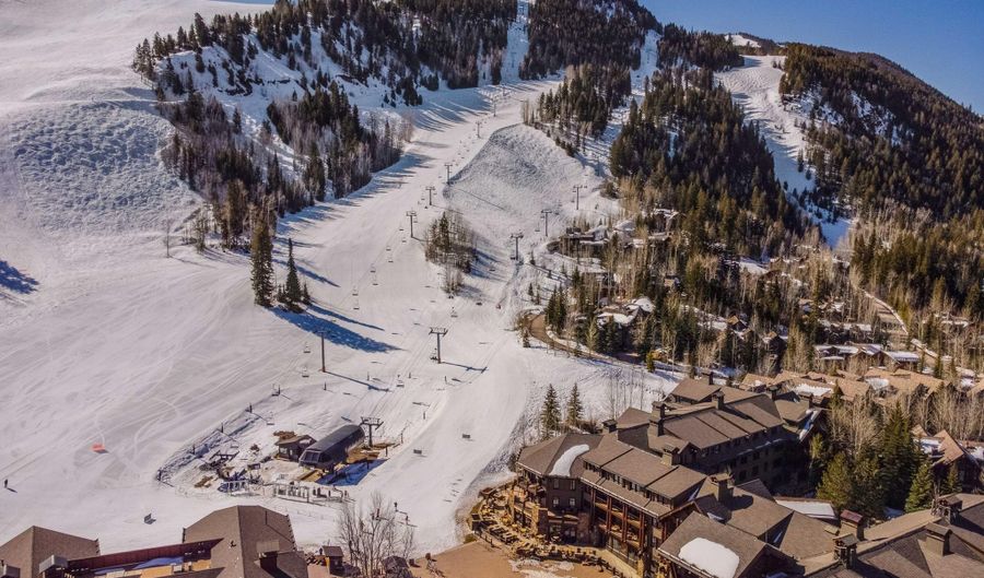 0197 Prospector Road Unit Ta-2312 Fw 38 50 & 51 Ta-2312 Fw 38,50 & 51, Aspen, CO 81611 - 3 Beds, 3 Bath