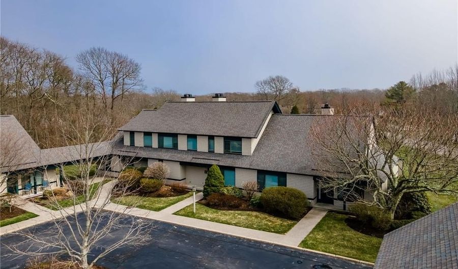 2 Stevenson Way, Narragansett, RI 02882 - 2 Beds, 3 Bath