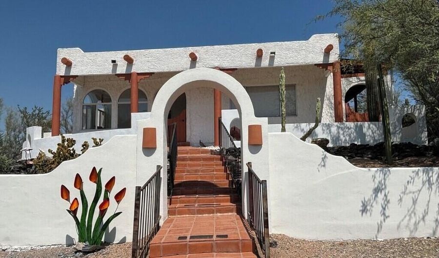 37847 N LINDA Dr, Cave Creek, AZ 85331 - 3 Beds, 2 Bath