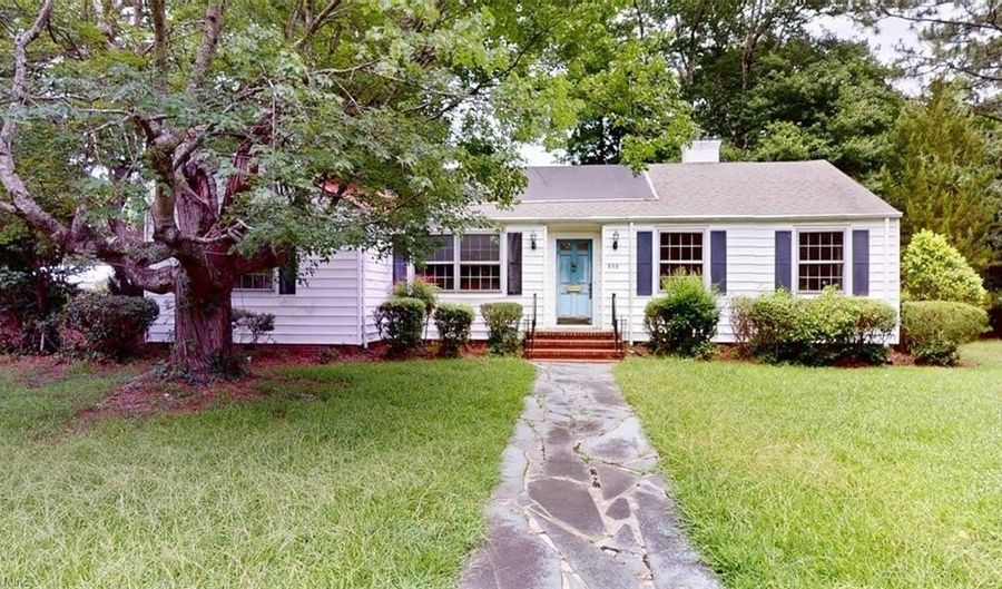 808 W South St, Ahoskie, NC 27910 - 3 Beds, 2 Bath