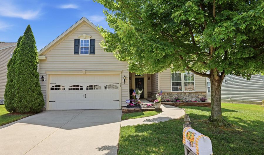 34 VIRGINIA Dr, Atco, NJ 08004 - 3 Beds, 3 Bath