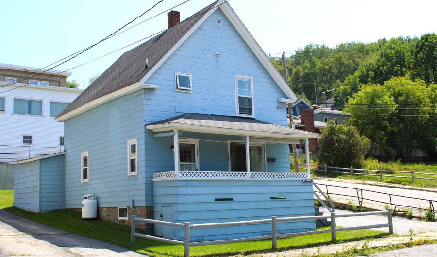 606 Rockingham St, Berlin, NH 03570 - 3 Beds, 1 Bath