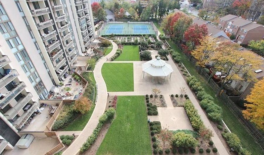 5300 HOLMES RUN Pkwy PH-18, Alexandria, VA 22304 - 2 Beds, 2 Bath