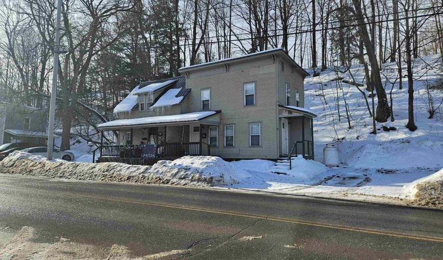 25 AB South St, Bristol, VT 05443 - 3 Beds, 2 Bath