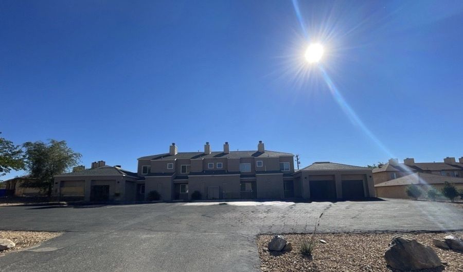 20157 Carlisle Rd C, Apple Valley, CA 92307 - 2 Beds, 2 Bath