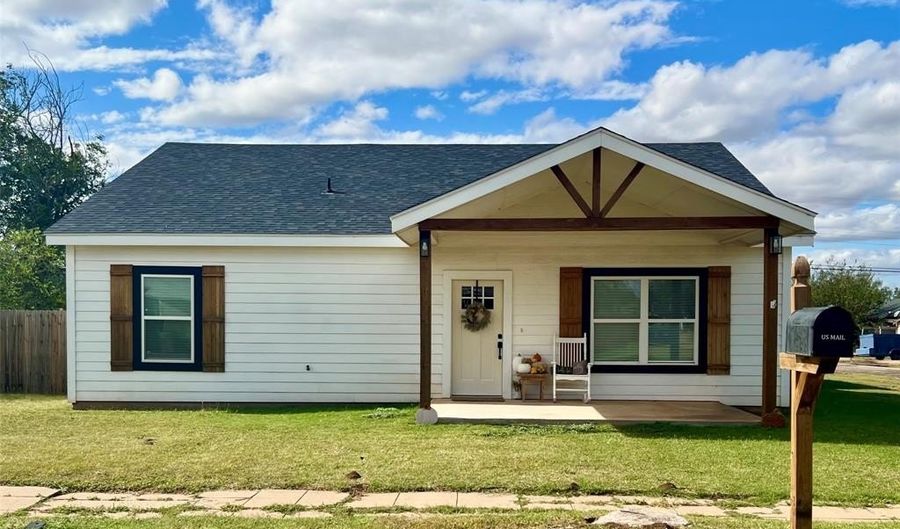 1500 Avenue M, Anson, TX 79501 - 3 Beds, 2 Bath