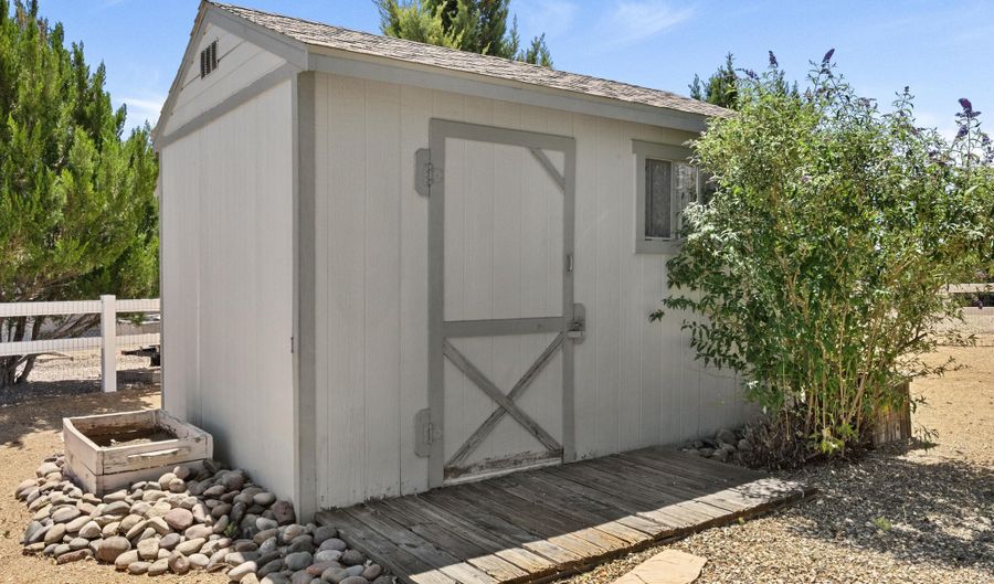 2380 W Covey Ln, Chino Valley, AZ 86323 - 3 Beds, 2 Bath