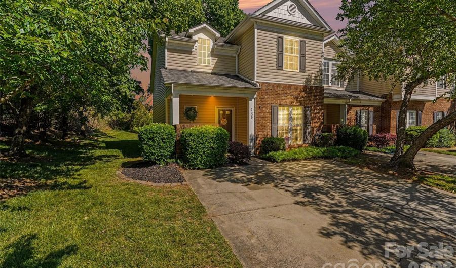 1309 Anthem Ct, Charlotte, NC 28205 - 3 Beds, 2 Bath