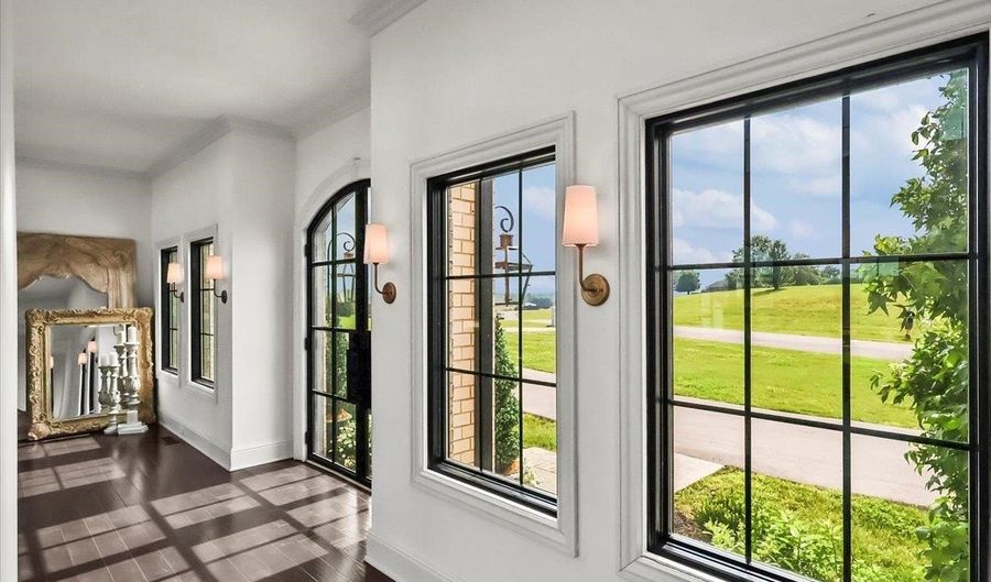 205 Stone Trace Ct, Alvaton, KY 42122 - 4 Beds, 7 Bath