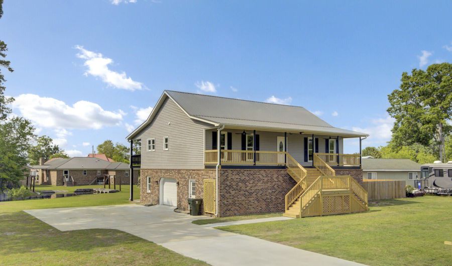 108 Mourning Dove Dr, Bonneau, SC 29431 - 3 Beds, 3 Bath