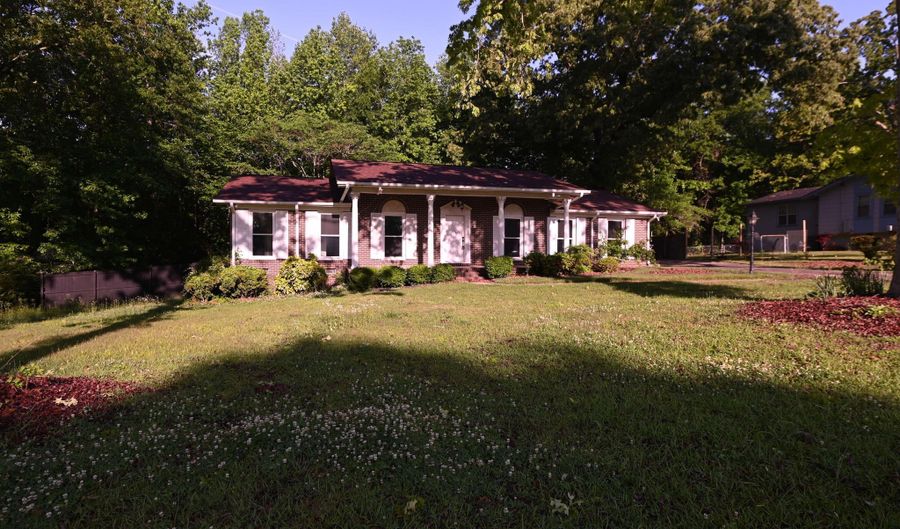 265 Windsor Dr, Alexander City, AL 35010 - 3 Beds, 3 Bath