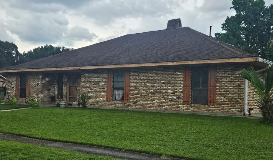 4616 Salem Dr, Baton Rouge, LA 70814 - 4 Beds, 2 Bath