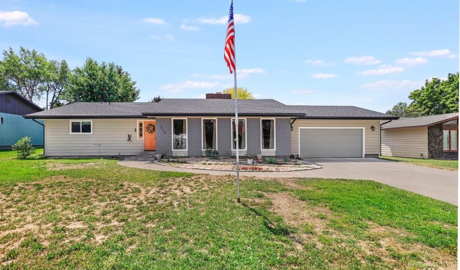 213 N 3rd Ave, Buhl, ID 83316 - 3 Beds, 2 Bath