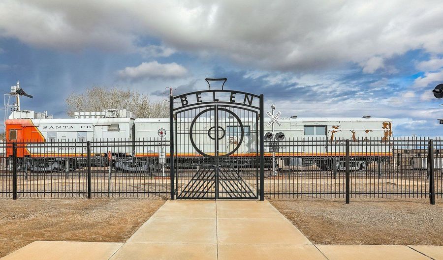 705 Desi Loop Plan: Victory, Belen, NM 87002 - 5 Beds, 2 Bath