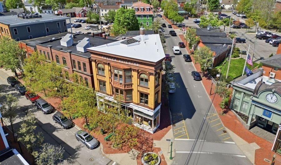 45 Main St 4, Amesbury, MA 01913 - 0 Beds, 2 Bath