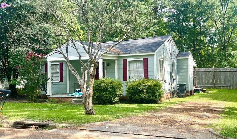 809 Robertson St 11, Brookhaven, MS 39601 - 0 Beds, 0 Bath
