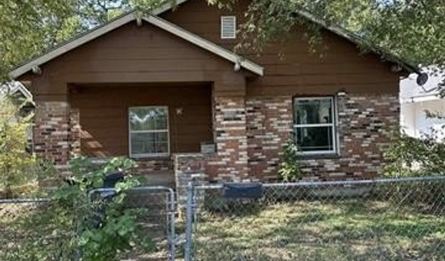 802 Northwest, Ardmore, OK 73401 - 3 Beds, 1 Bath