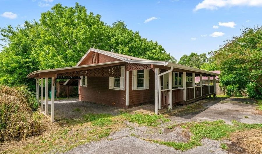 104 Elm St, Adairsville, GA 30103 - 3 Beds, 1 Bath
