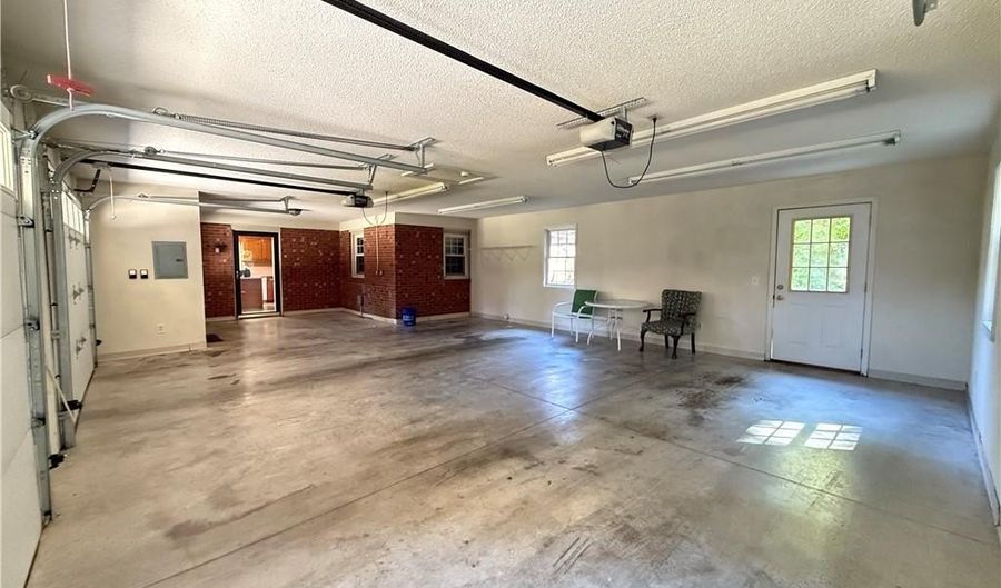 1108 Pine Hill Rd, Asheboro, NC 27205 - 3 Beds, 3 Bath