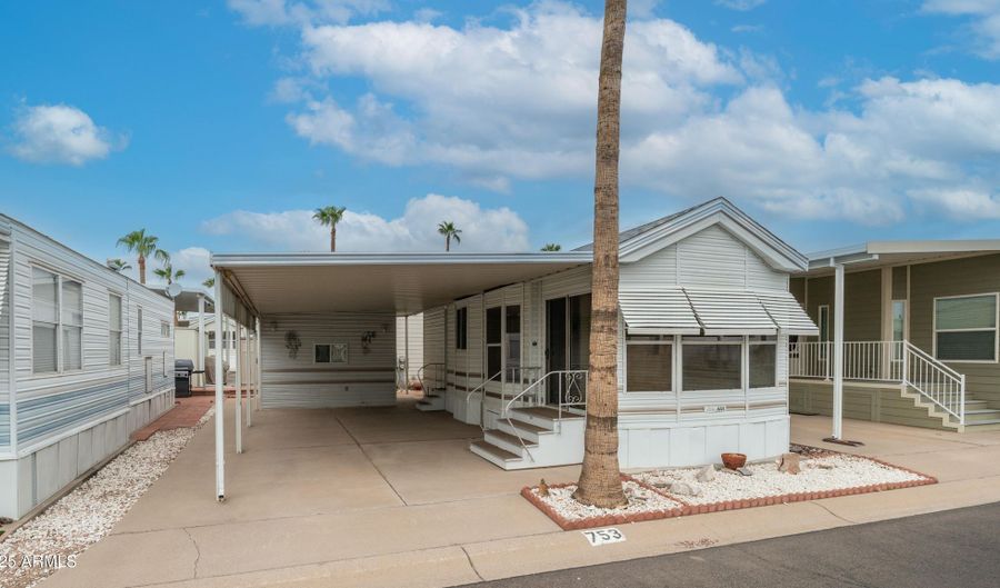 753 DIAMOND Dr, Apache Junction, AZ 85119 - 1 Beds, 1 Bath