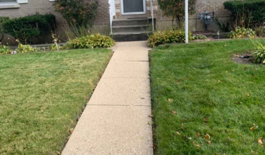 1241 N Irving Ave, Berkeley, IL 60163 - 4 Beds, 2 Bath