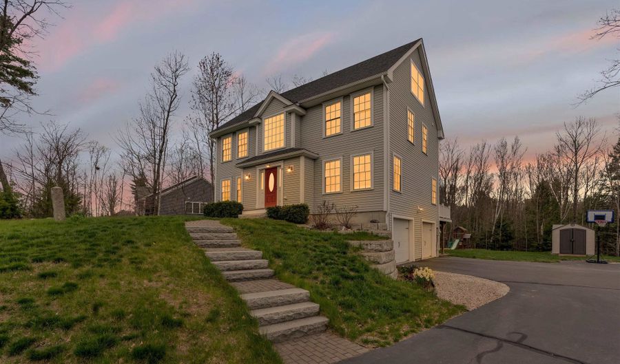 58 Village Place Dr, Barrington, NH 03825 - 3 Beds, 3 Bath