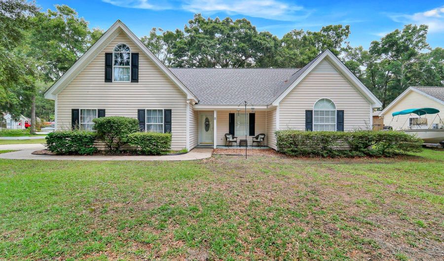 8 Brickman Way, Beaufort, SC 29907 - 4 Beds, 2 Bath