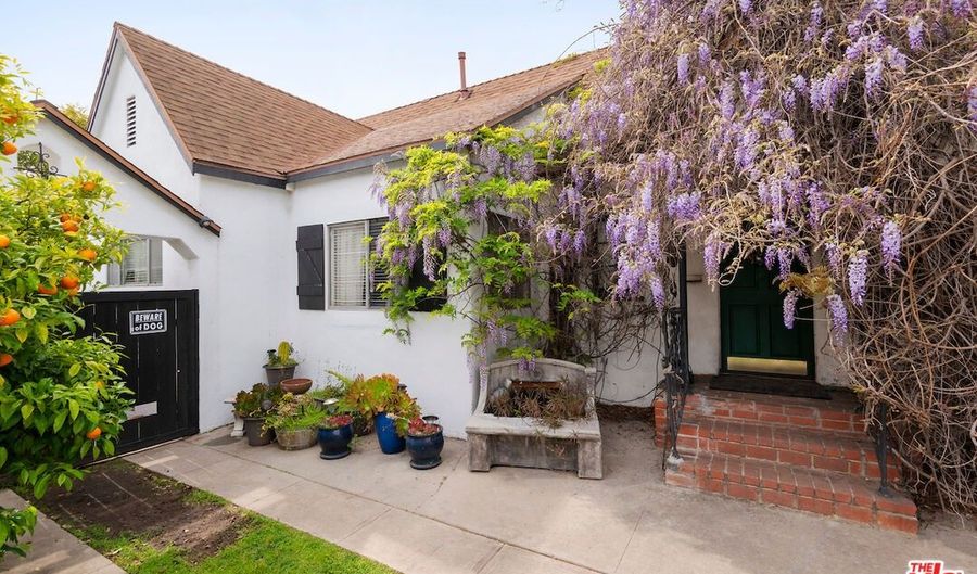 2047 Malcolm Ave, Los Angeles, CA 90025 - 3 Beds, 2 Bath